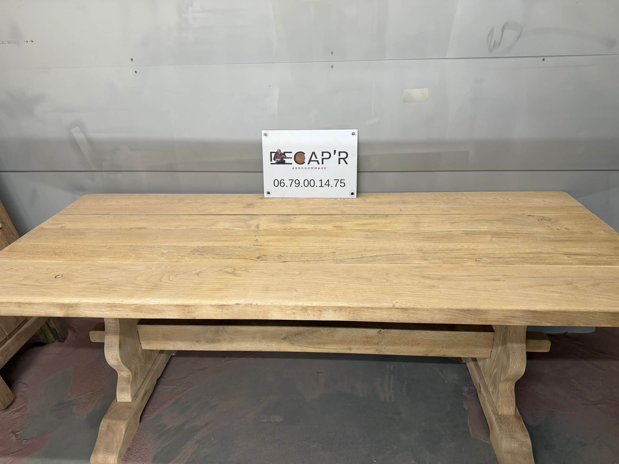 Aérogommage table en chêne à Gujan Mestras 2